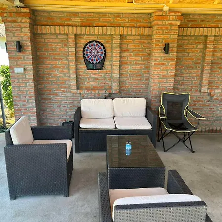 Kucerak U Sremu Klenak