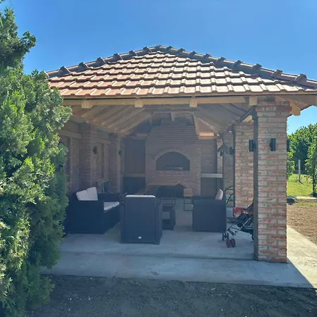 Kucerak U Sremu Villa