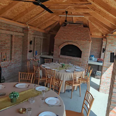 Kucerak U Sremu Villa Klenak