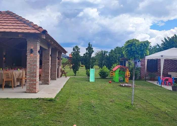 Kucerak U Sremu * Klenak