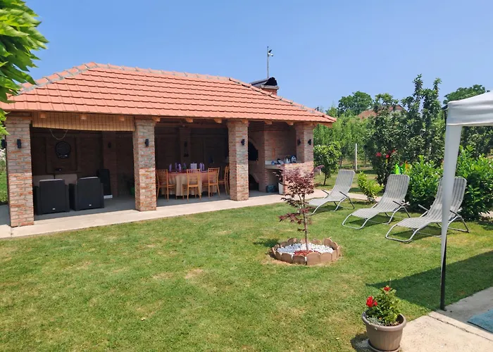 Kucerak U Sremu * Klenak